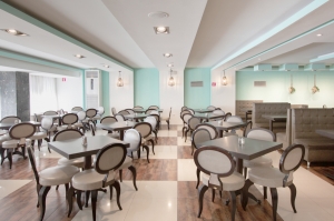 EAT & DRINK, Experience Luxury and Comfort at the Metropolitan Hotel in Thessaloniki